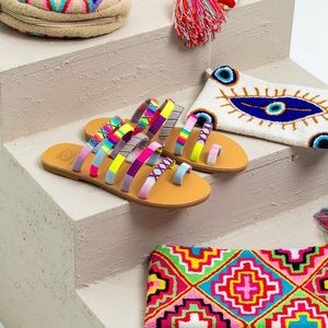 NWOT Le Pom Pom BRIDGET STRAPPY SANDALS